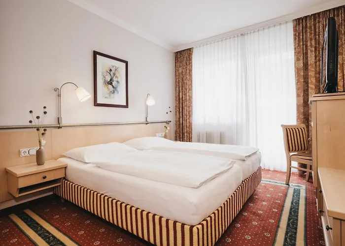 Royer 4* שלאדמינג